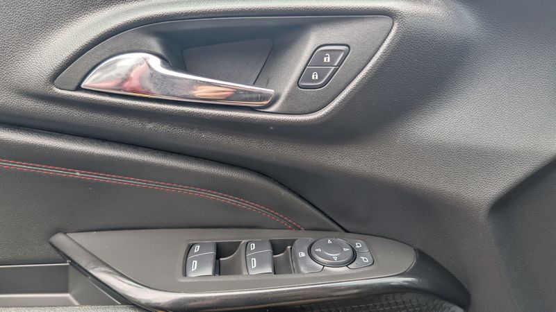 Used 2024 Chevrolet Trax 2RSImage 16