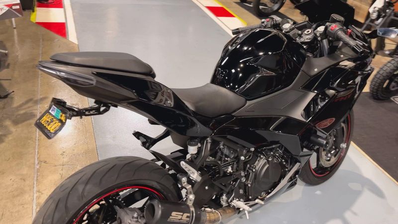 Used 2025 Kawasaki NINJA 500 Image 4