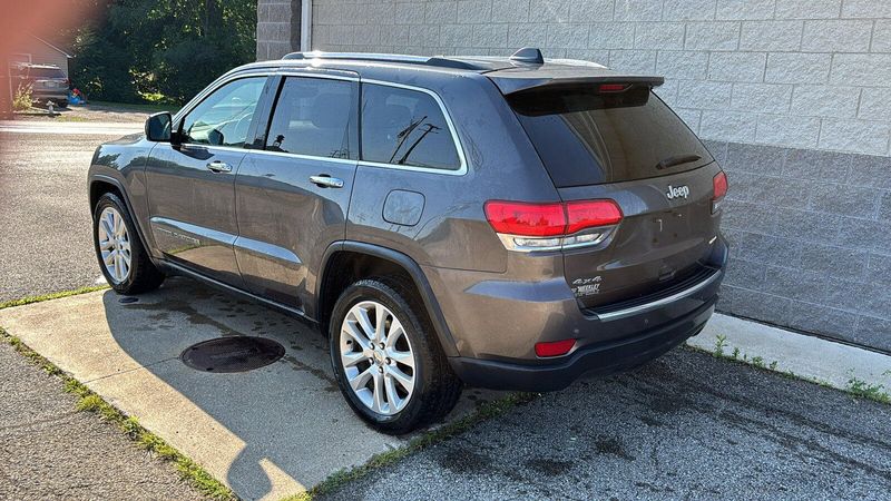 2017 Jeep Grand Cherokee LimitedImage 3