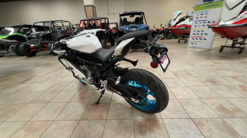 New 2026 CFMOTO 675SS Image 7