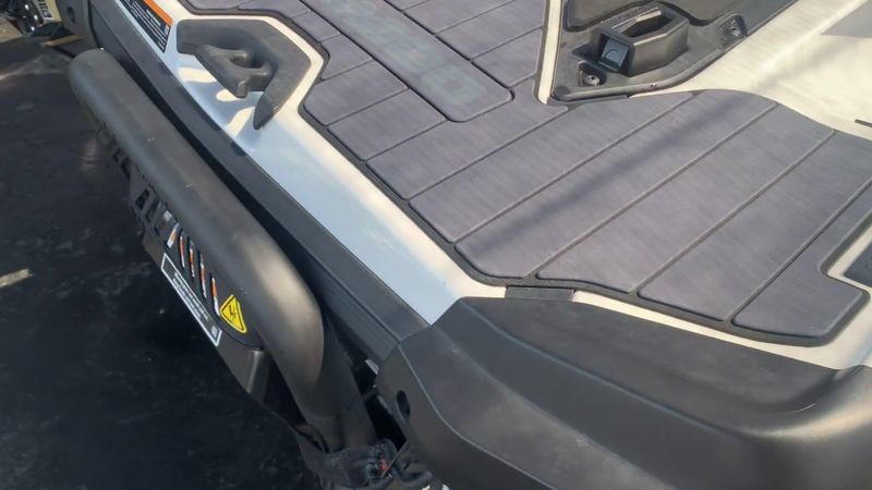New 2025 Sea-Doo GTX LIMITED 325 (SOUND SYSTEM) Image 9