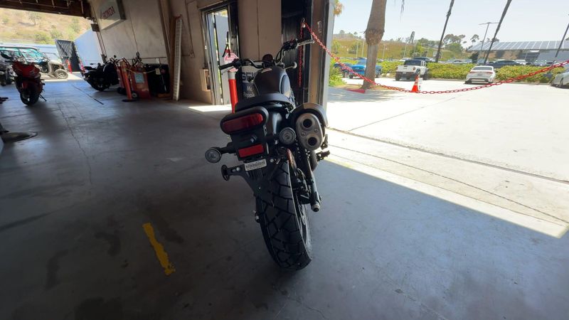 New 2025 Honda SCL500 Image 7