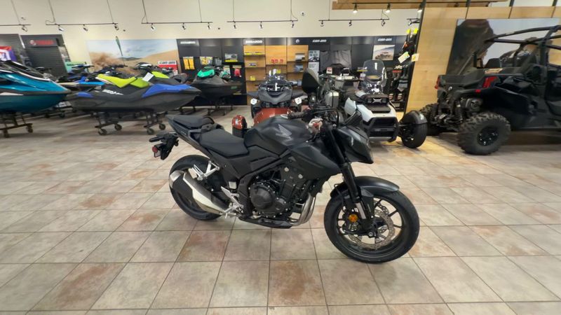 New 2026 Honda CB500 HORNET ABS Image 2