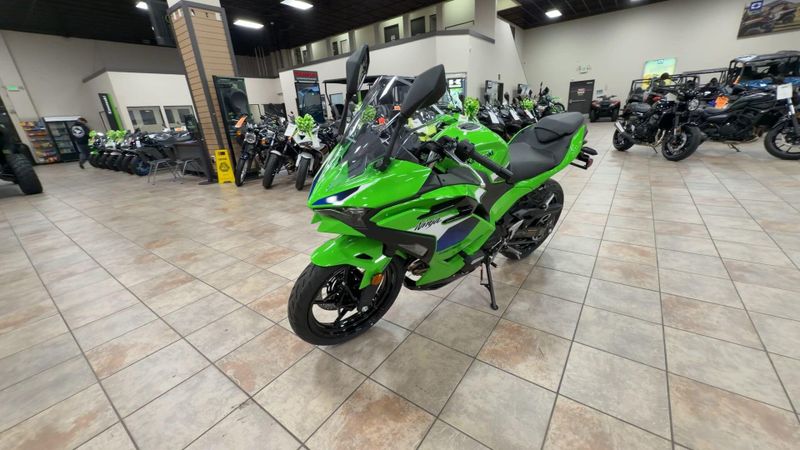 New 2026 Kawasaki NINJA 500 SE ABS Image 5