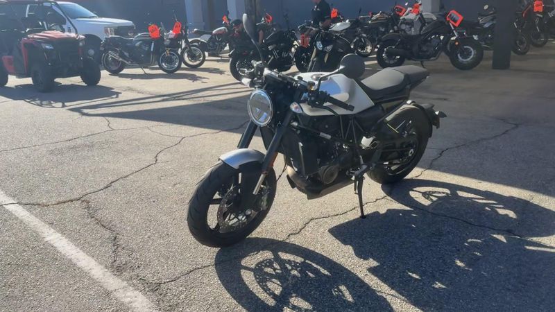 Used 2019 Husqvarna VITPILEN 701 Image 4
