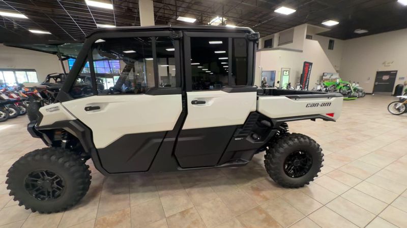 New 2026 Can-Am DEFENDER MAX LIMITED CAB HD11 Image 6