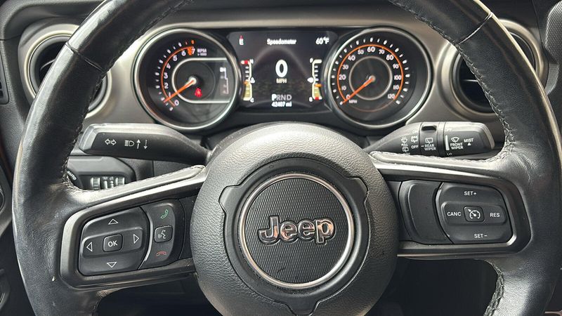 Used 2021 Jeep Wrangler Unlimited WillysImage 10