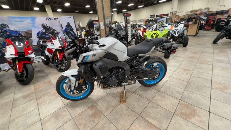 New 2026 Yamaha MT-10 Image 6