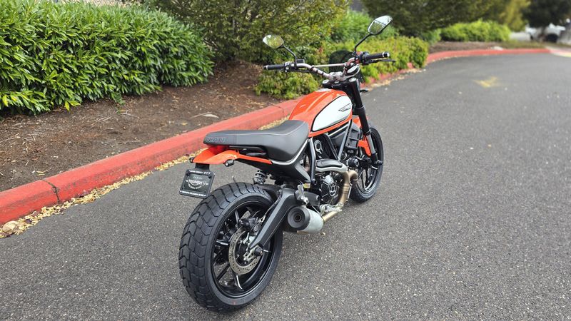 Used 2019 Ducati SCRAMBLER ICON 