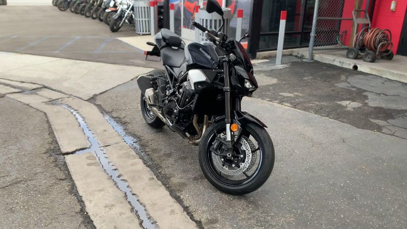 New 2025 Kawasaki Z900 ABS Image 2