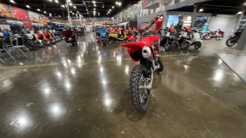 2025 Honda CRF450X  in a RED exterior color. Del Amo Motorsports of Redondo Beach (424) 390-7811 delamomotorsports.com 