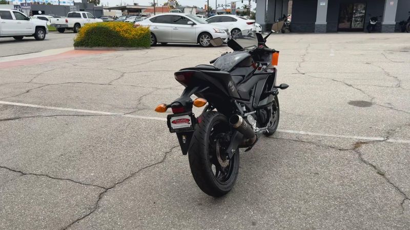 Used 2023 Yamaha YZF-R3 ABS Image 8