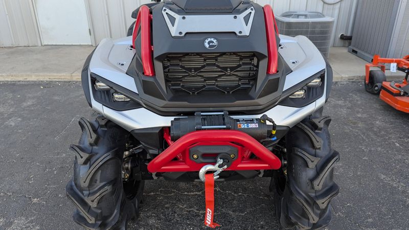 2025 Can-Am OUTLANDER XMR 1000 HYPER SILVER AND LEGION RED Image 8