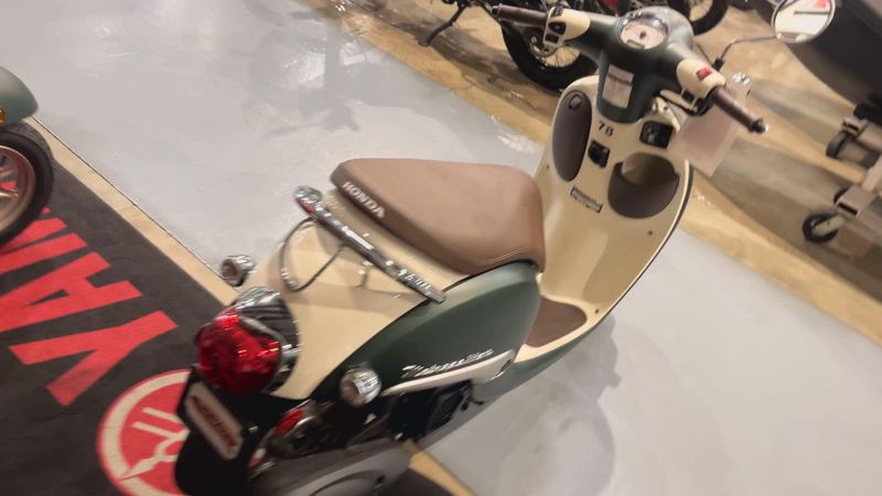 New 2024 Honda Metropolitan Image 4