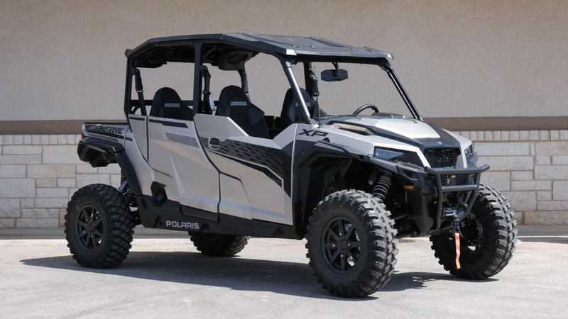 2024 Polaris GENERAL XP 4 1000 ULTIMATE MATTE SILVER QUARTZImage 1