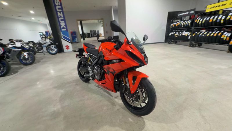 New 2026 Suzuki GSX-8R Image 6