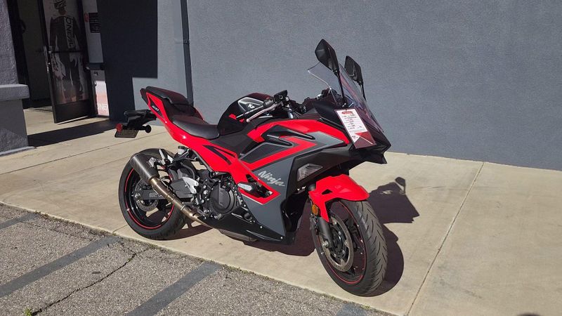 Used 2025 Kawasaki NINJA 500 SE ABS Image 5