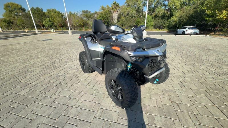 New 2027 CFMOTO CFORCE 1000 TOURING Image 3