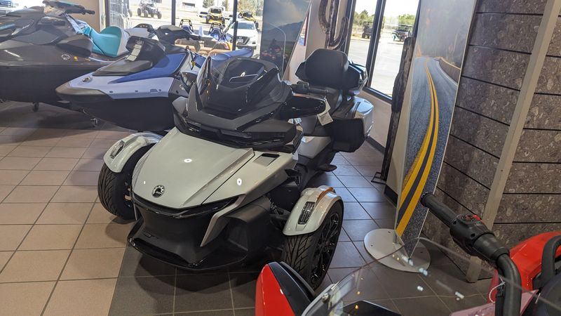 2024 Can-Am SPYDER RT LIMITED HYPER SILVERImage 2