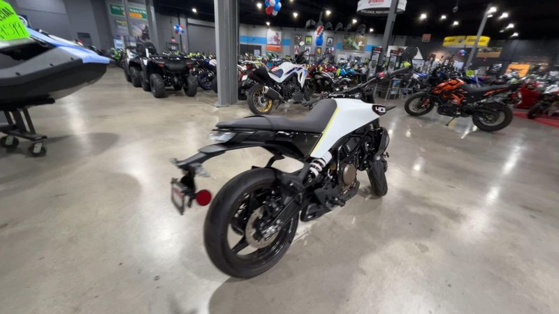 Used 2024 Husqvarna VITPILEN 401 Image 8
