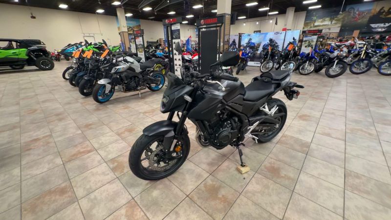 New 2026 Honda CB500 HORNET ABS Image 5