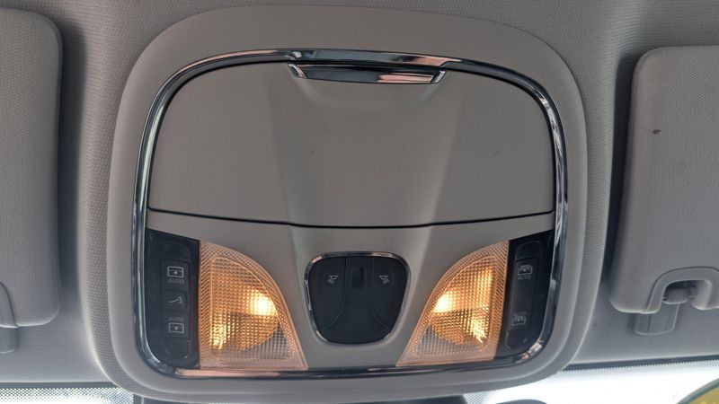 Used 2021 Jeep Cherokee Latitude PlusImage 27