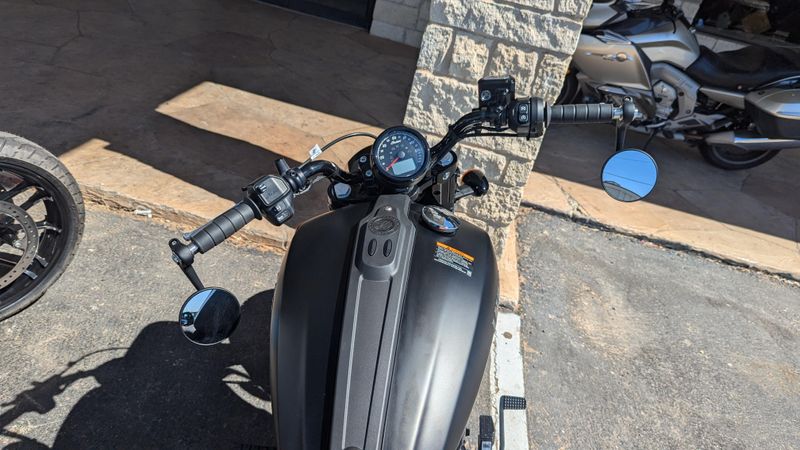 2025 Indian Motorcycle Scout BobberImage 8