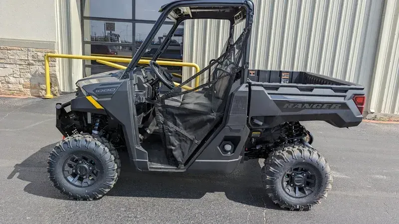 NEW 2026 POLARIS RANGER 1000 PREMIUM GRANITE GRAY EPS Image 5