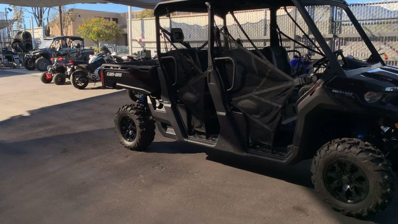 New 2025 Can-Am DEFENDER MAX XT HD10 Image 2