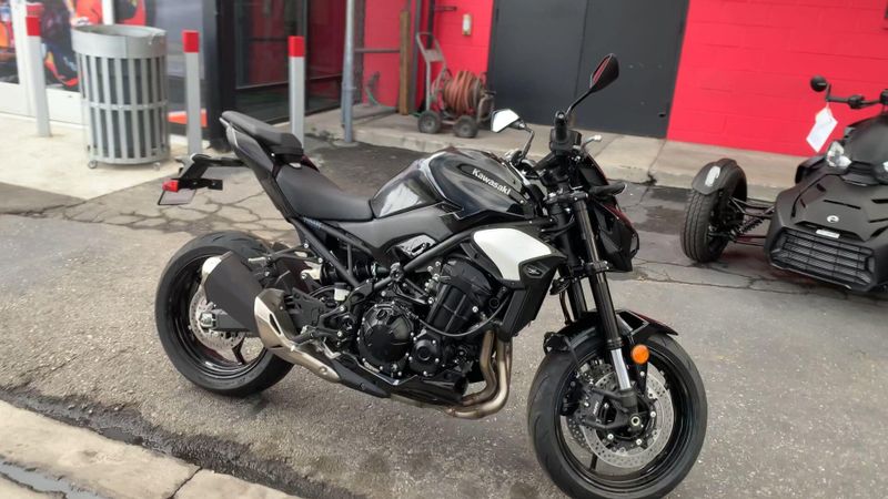 New 2025 Kawasaki Z900 ABS Image 9