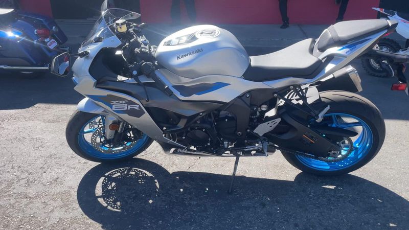 New 2027 Kawasaki NINJA ZX-6R Image 9