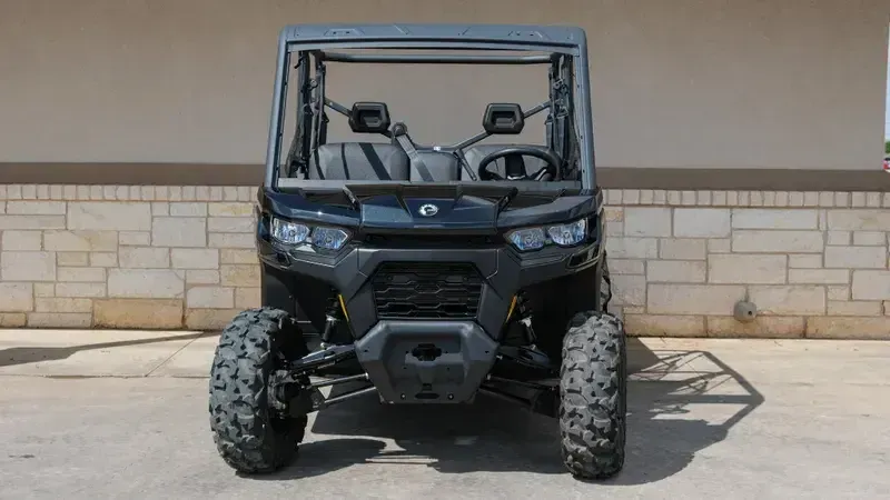 2025 Can-Am DEFENDER MAX DPS HD9 STEALTH BLACKImage 10