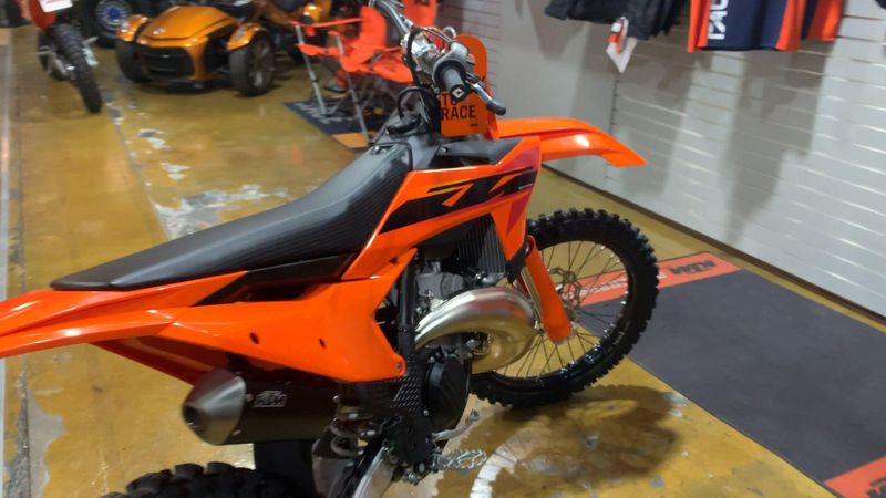2025 KTM 250 SX Image 6