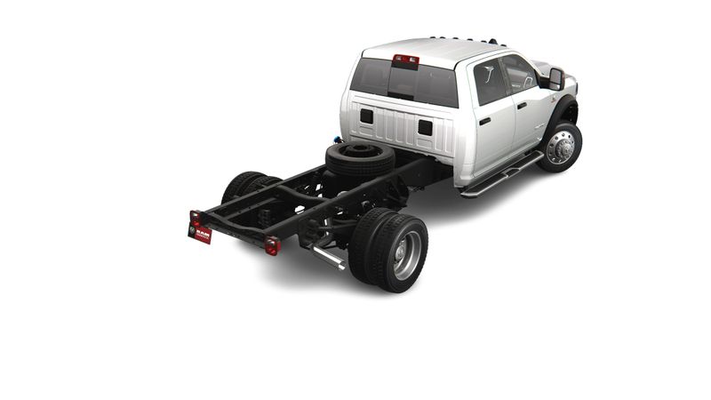 2024 RAM 5500 Slt Chassis Crew Cab 4x2 60