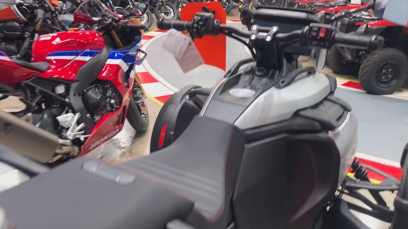 New 2025 Can-Am CANYON XT Image 4