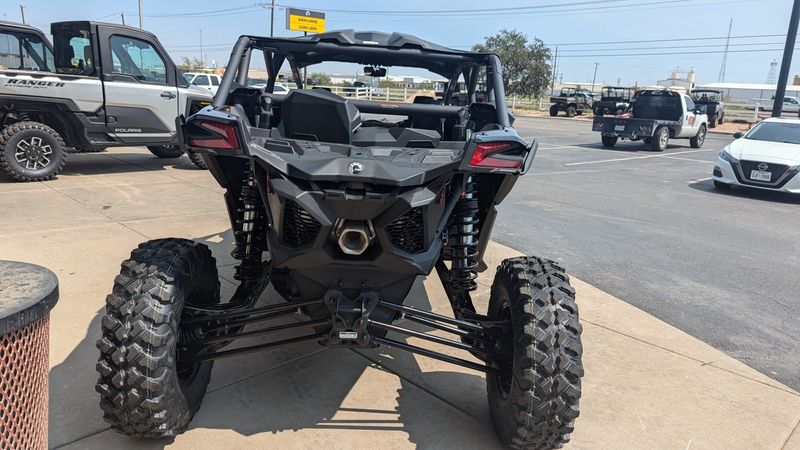 2025 Can-Am MAVERICK MAX XDS 64 TURBO RR TRIPLE BLACKImage 7