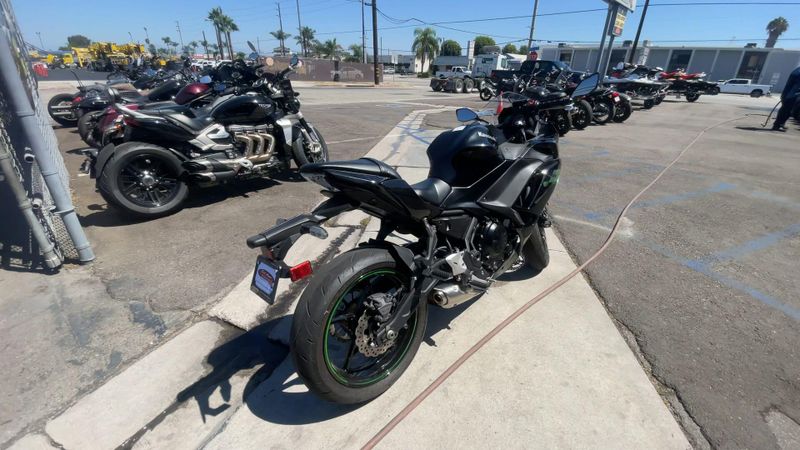 Used 2025 Kawasaki NINJA 650 Image 3