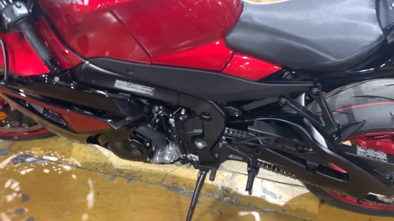 New 2025 Suzuki GSX-R1000R Image 5