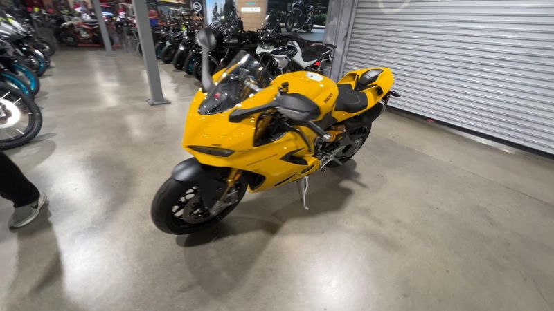 New 2026 Ducati PANIGALE V2 S Image 4