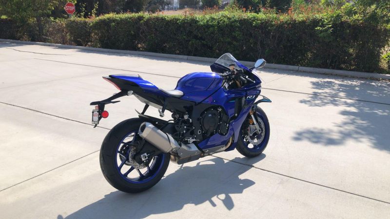 New 2026 Yamaha YZF-R1 Image 8