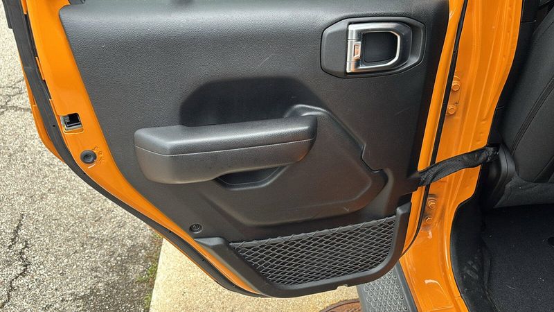 Used 2021 Jeep Wrangler Unlimited WillysImage 7