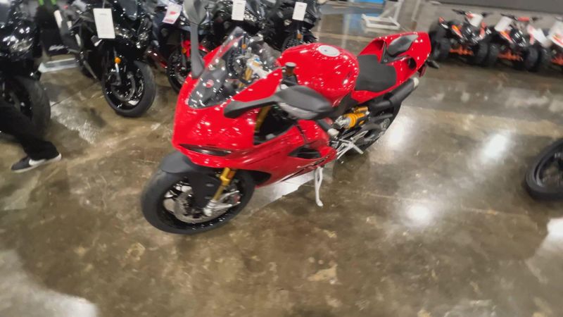 New 2026 Ducati PANIGALE V2 S 896 Image 4