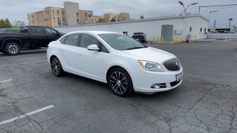 2017 Buick Verano Sport TouringImage 3