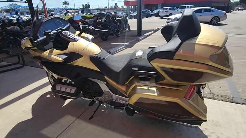 New 2025 Honda GOLDWING TOUR Image 9