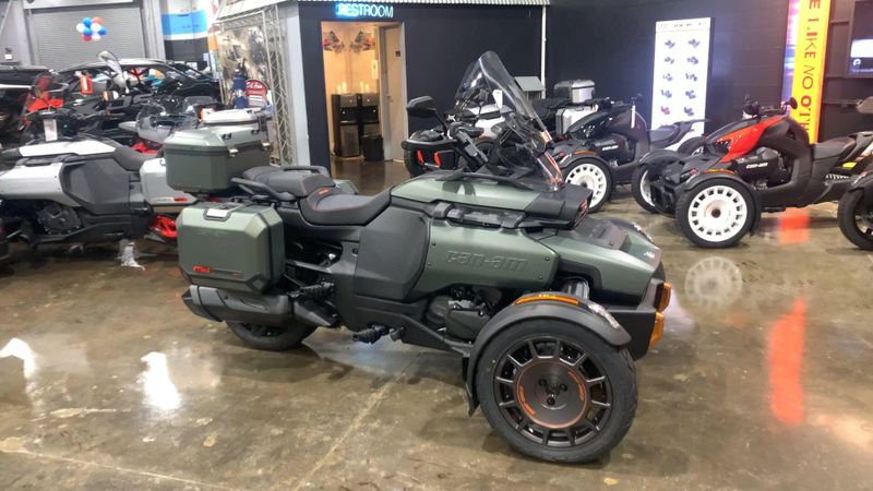 New 2025 Can-Am CANYON REDROCK Image 7