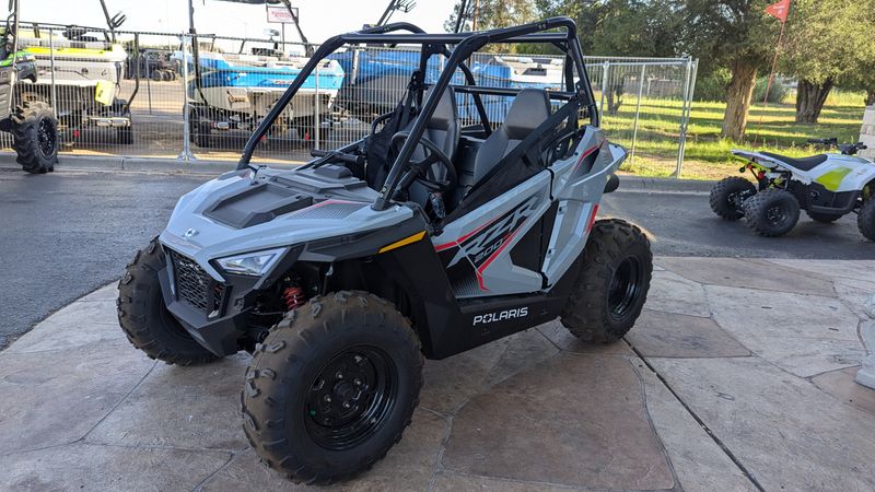 2024 Polaris RZR 200 EFI STORM GRAY Image 4