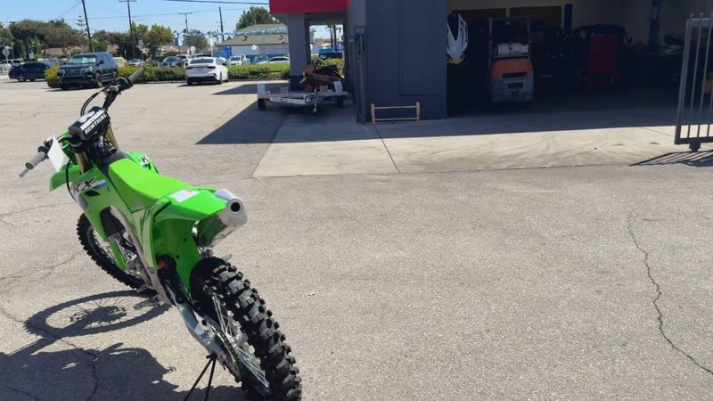 New 2027 Kawasaki KX250F Image 7
