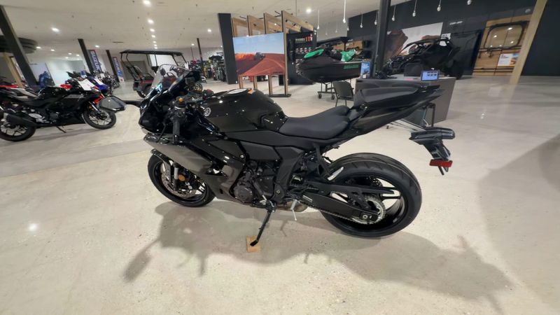 New 2026 Yamaha YZF-R7 Image 9
