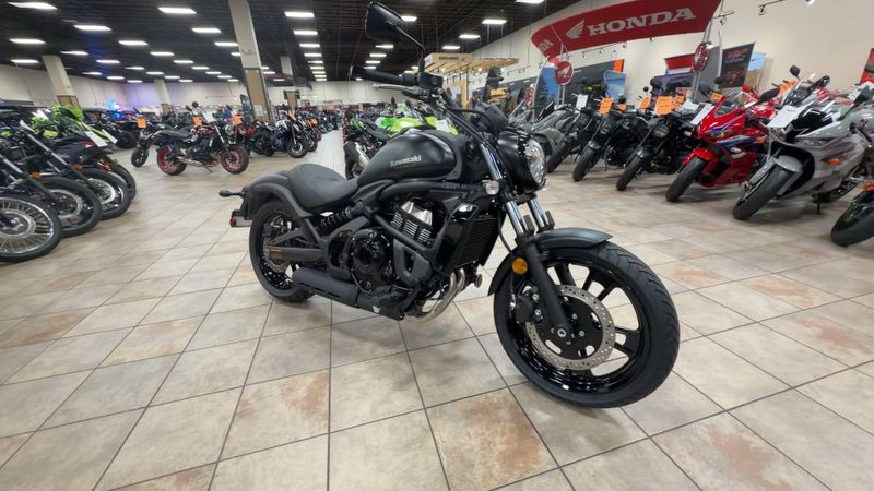 New 2026 Kawasaki VULCAN S Image 2