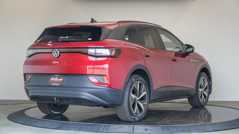 New 2025 Volkswagen ID.4 Pro SImage 4